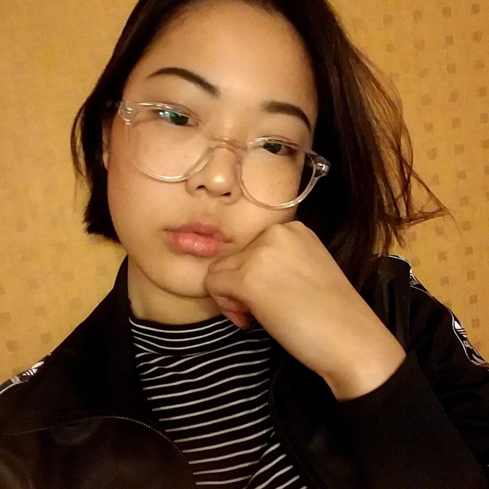 Meet your Posher, Angela